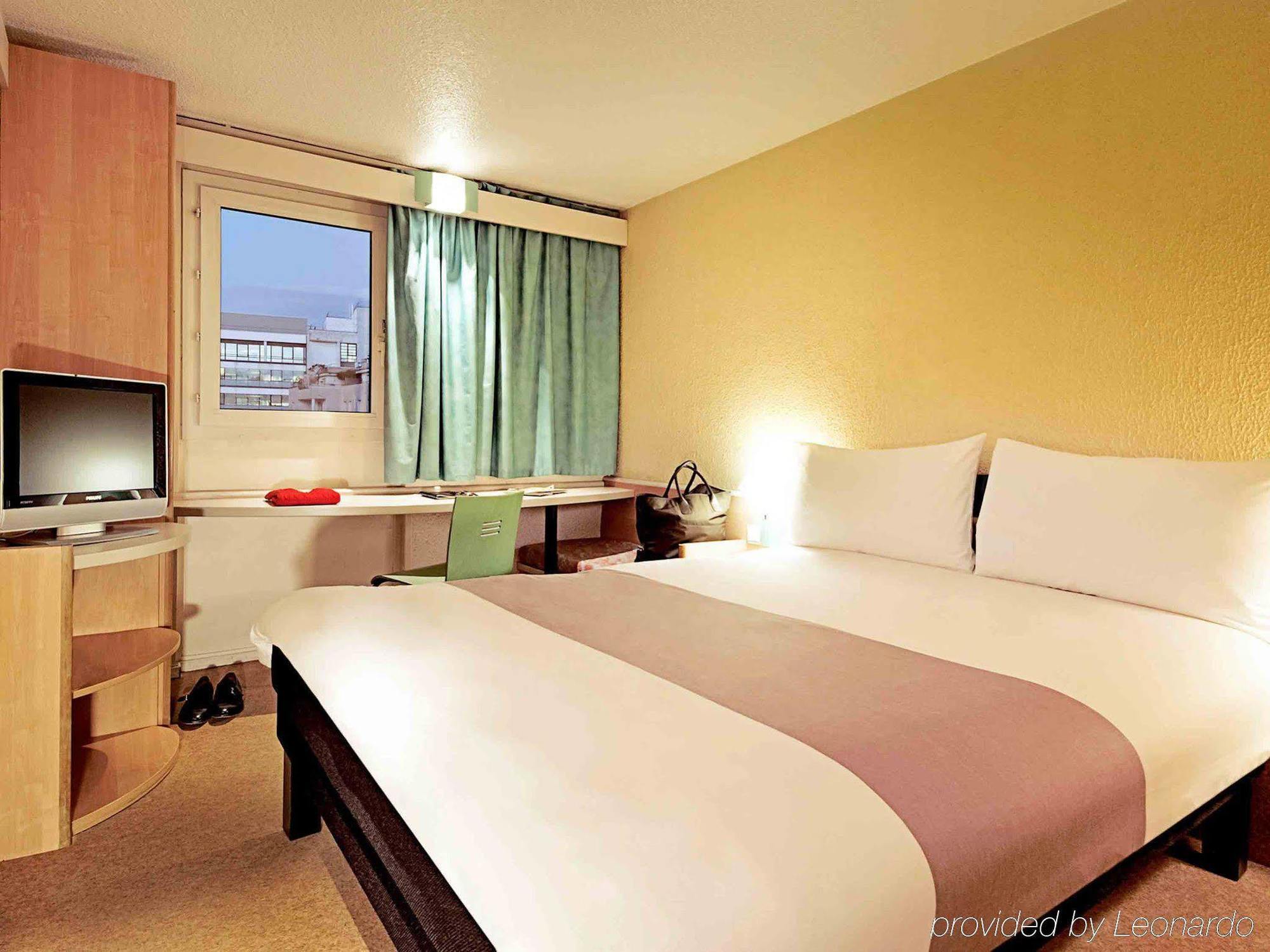 Ibis Brignoles Provence Verte Exterior foto